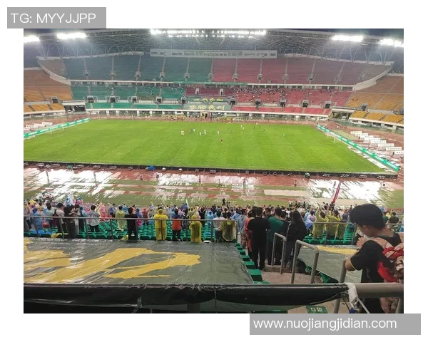 足球远射的魅力与技巧解析如何在比赛中掌握这一致胜武器